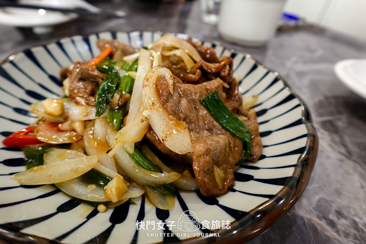 【高雄 苓雅區】三餐暖食 x 米其林指南餐廳 x 精緻小台菜四人套餐 - 第25張圖 【高雄 苓雅區】三餐暖食 x 米其林指南餐廳 x 精緻小台菜四人套餐