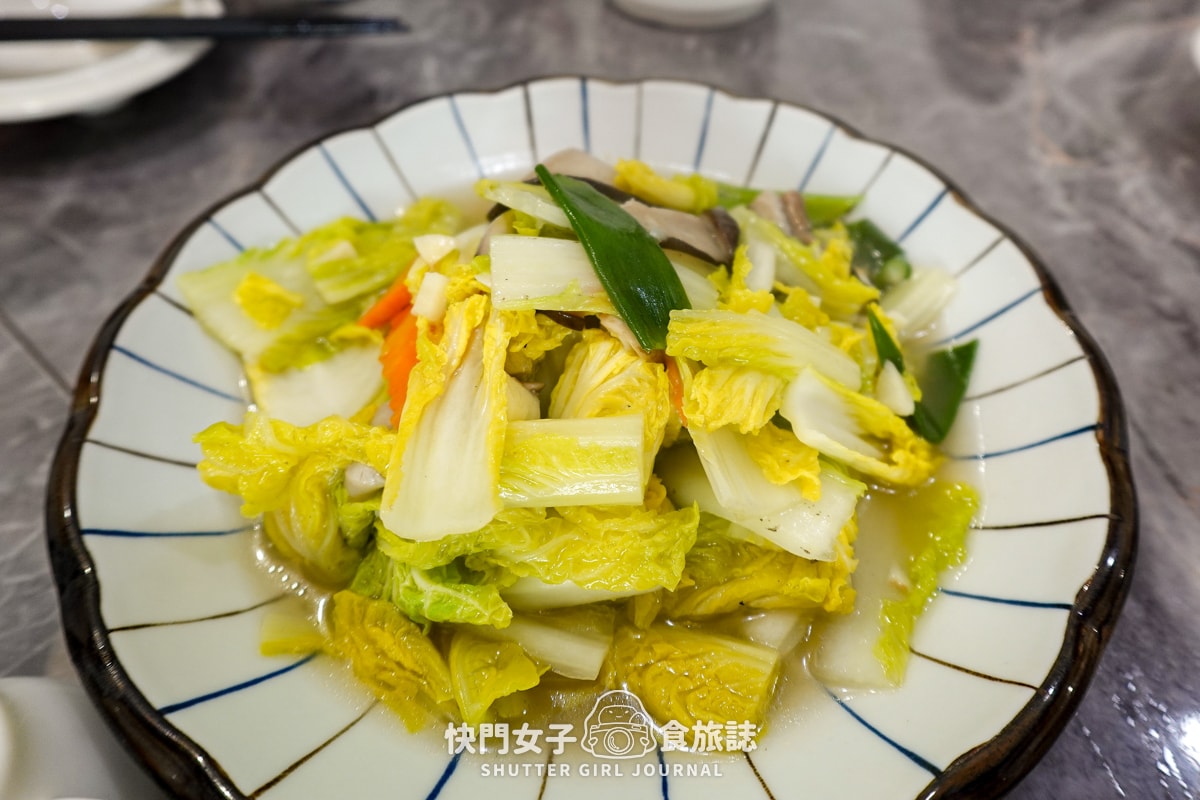 【高雄 苓雅區】三餐暖食 x 米其林指南餐廳 x 精緻小台菜四人套餐 - 第27張圖 【高雄 苓雅區】三餐暖食 x 米其林指南餐廳 x 精緻小台菜四人套餐