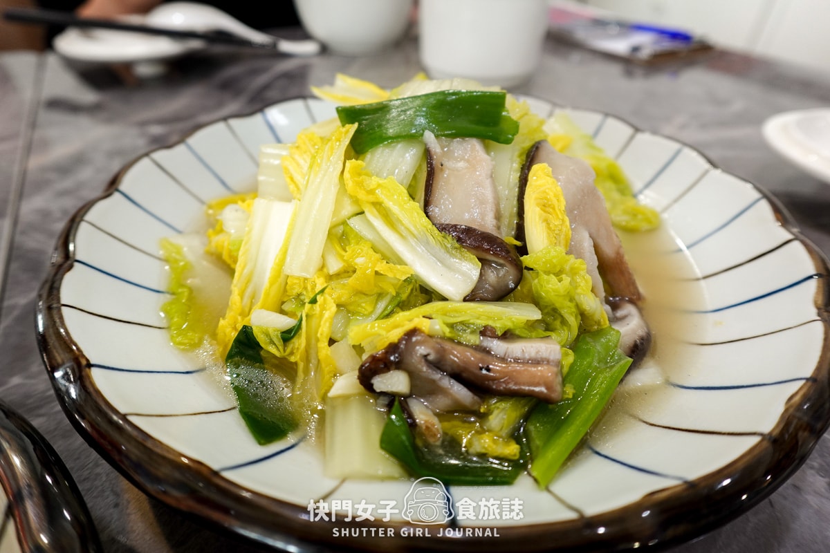 【高雄 苓雅區】三餐暖食 x 米其林指南餐廳 x 精緻小台菜四人套餐 - 第28張圖 【高雄 苓雅區】三餐暖食 x 米其林指南餐廳 x 精緻小台菜四人套餐