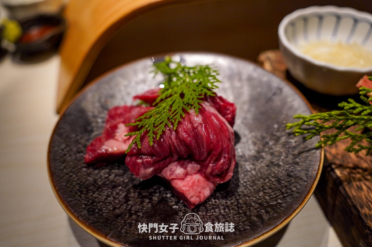 【台中 西區】KoDo和牛燒肉 x 台中專人代烤和牛套餐 x 日本和牛澳洲厚切牛舌 - 第34張圖 【台中 西區】KoDo和牛燒肉 x 台中專人代烤和牛套餐 x 日本和牛澳洲厚切牛舌