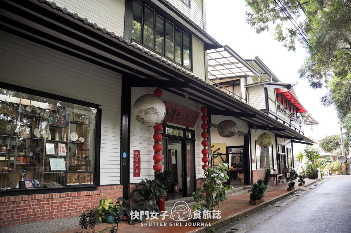 【南投 埔里鎮】廣興紙寮 x 品嚐神奇的紙片巧克力 x 參觀傳統造紙廠做DIY - 第37張圖 【南投 埔里鎮】廣興紙寮 x 品嚐神奇的紙片巧克力 x 參觀傳統造紙廠做DIY