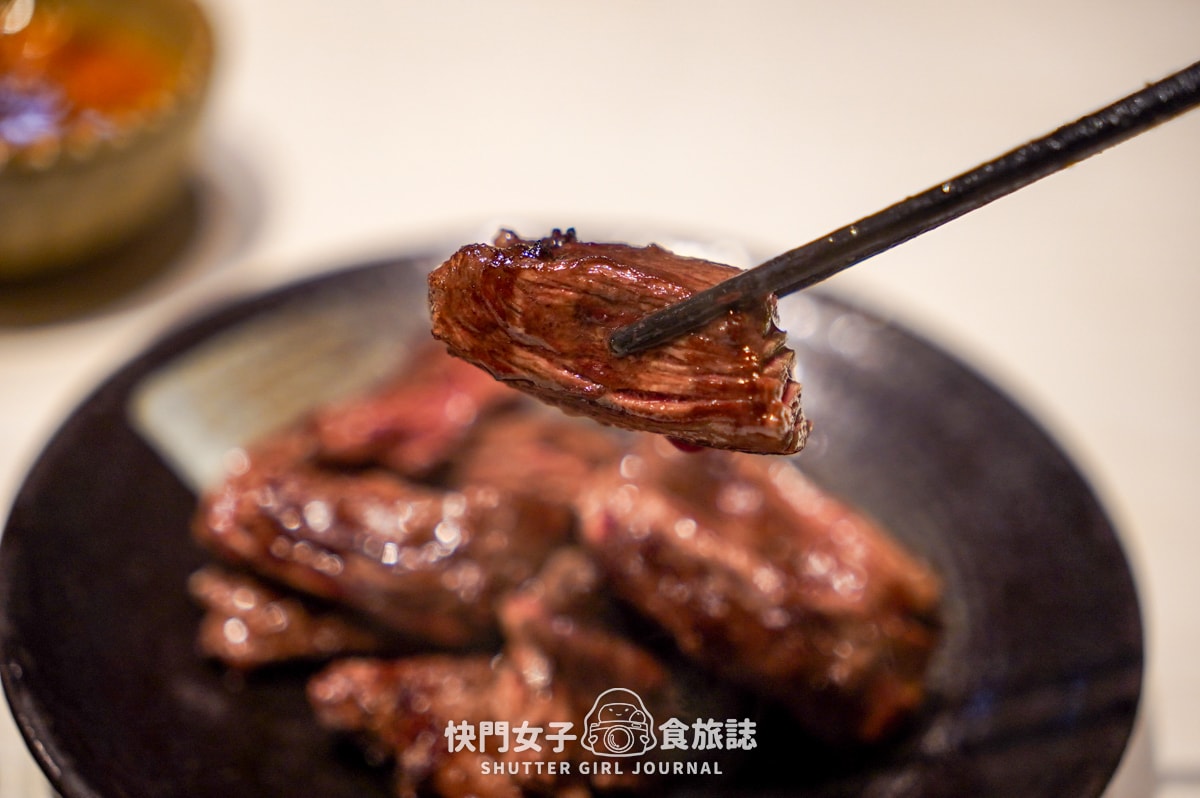 【台中 西區】KoDo和牛燒肉 x 台中專人代烤和牛套餐 x 日本和牛澳洲厚切牛舌 - 第38張圖 【台中 西區】KoDo和牛燒肉 x 台中專人代烤和牛套餐 x 日本和牛澳洲厚切牛舌