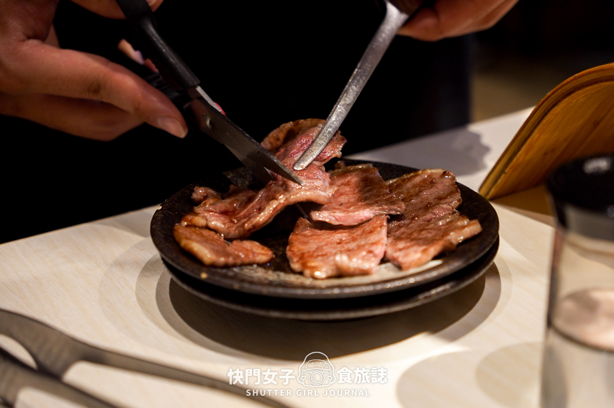 【台中 西區】KoDo和牛燒肉 x 台中專人代烤和牛套餐 x 日本和牛澳洲厚切牛舌