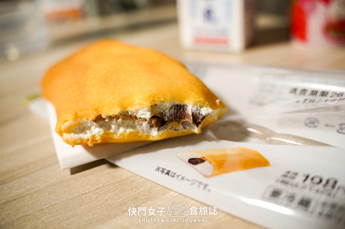 【日本超商超市開箱】超人氣焙茶馬卡龍 x 生起司蛋糕 x 卡士達泡芙x 超市毛豆奶油捲 - 第14張圖 【日本超商超市開箱】超人氣焙茶馬卡龍 x 生起司蛋糕 x 卡士達泡芙x 超市毛豆奶油捲