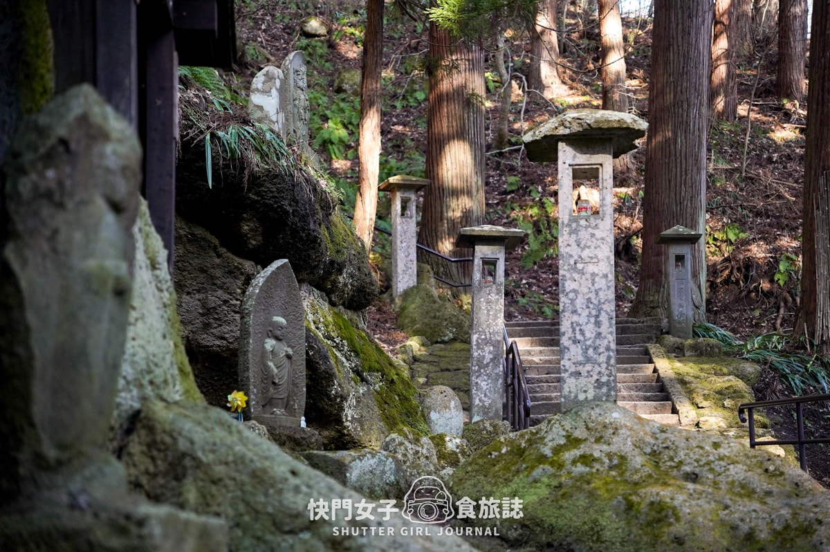 【日本 山形縣】宝珠山立石寺 x 走上千階階梯欣賞百年古蹟山寺 x 俯視立谷川美景 - 第15張圖 【日本 山形縣】宝珠山立石寺 x 走上千階階梯欣賞百年古蹟山寺 x 俯視立谷川美景