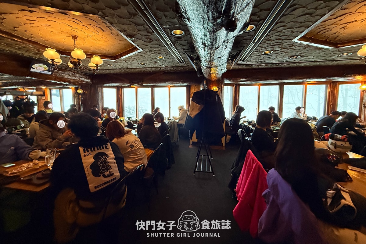 【日本 山形縣】藏王滑雪場體驗夜滑 x 沒有樹冰只有樹枝 x 雪場人氣餐廳三五郎小屋 - 第53張圖 【日本 山形縣】藏王滑雪場體驗夜滑 x 沒有樹冰只有樹枝 x 雪場人氣餐廳三五郎小屋