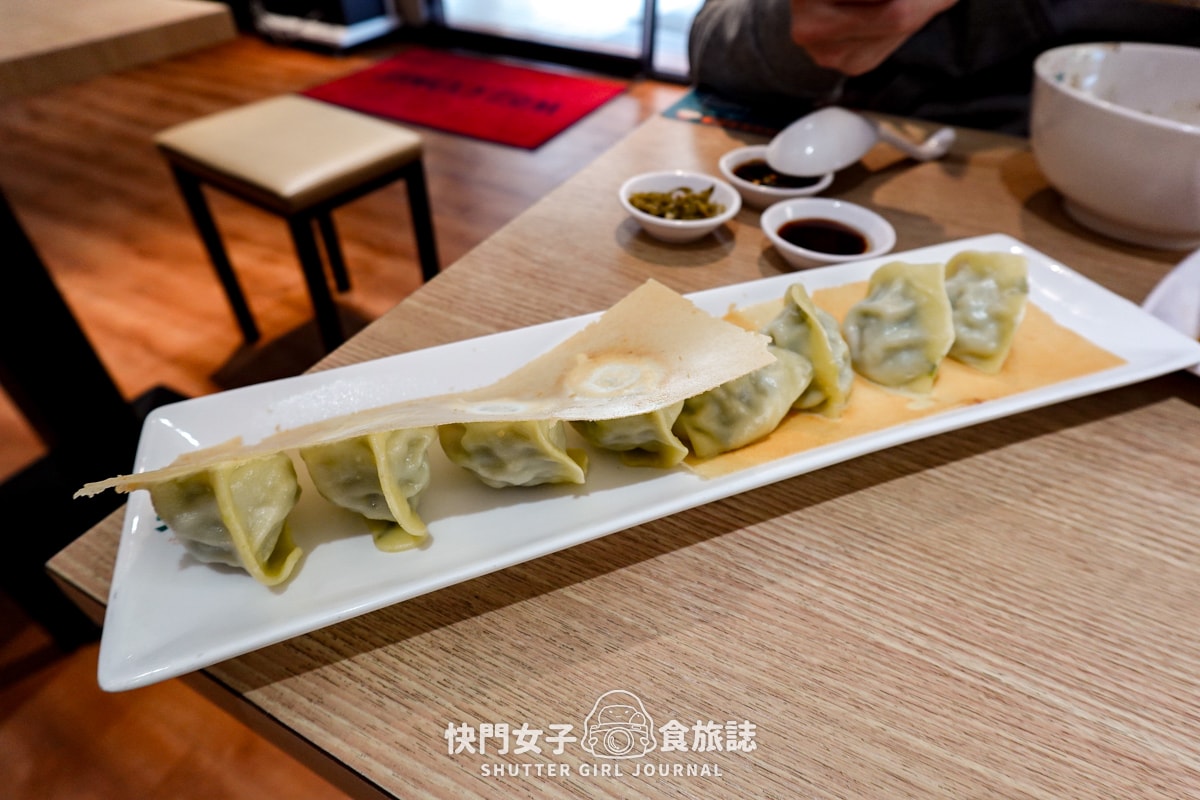 【新北 三重區】九初 x 流心脆皮煎餃 x 韭菜鮮肉 x 蜂蜜芥末煎餃 x 雙醬麵 - 第19張圖 【新北 三重區】九初 x 流心脆皮煎餃 x 韭菜鮮肉 x 蜂蜜芥末煎餃 x 雙醬麵