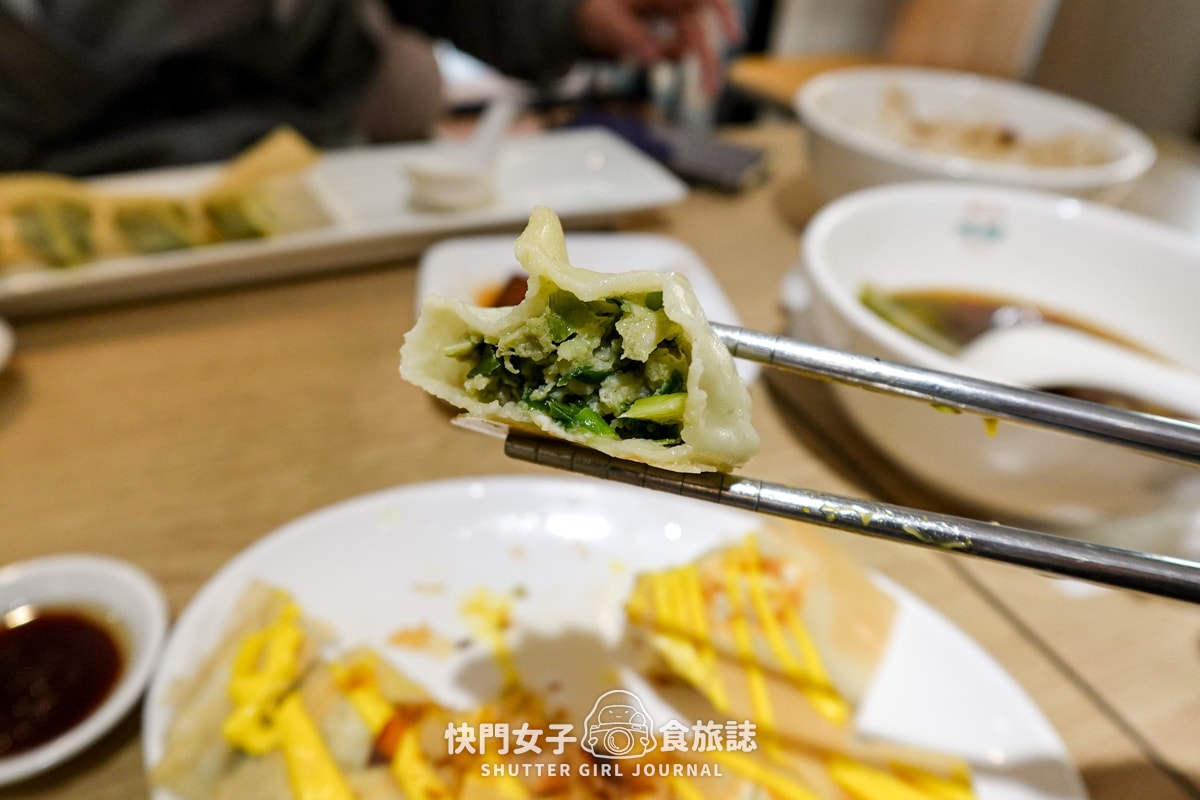 【新北 三重區】九初 x 流心脆皮煎餃 x 韭菜鮮肉 x 蜂蜜芥末煎餃 x 雙醬麵 - 第24張圖 【新北 三重區】九初 x 流心脆皮煎餃 x 韭菜鮮肉 x 蜂蜜芥末煎餃 x 雙醬麵