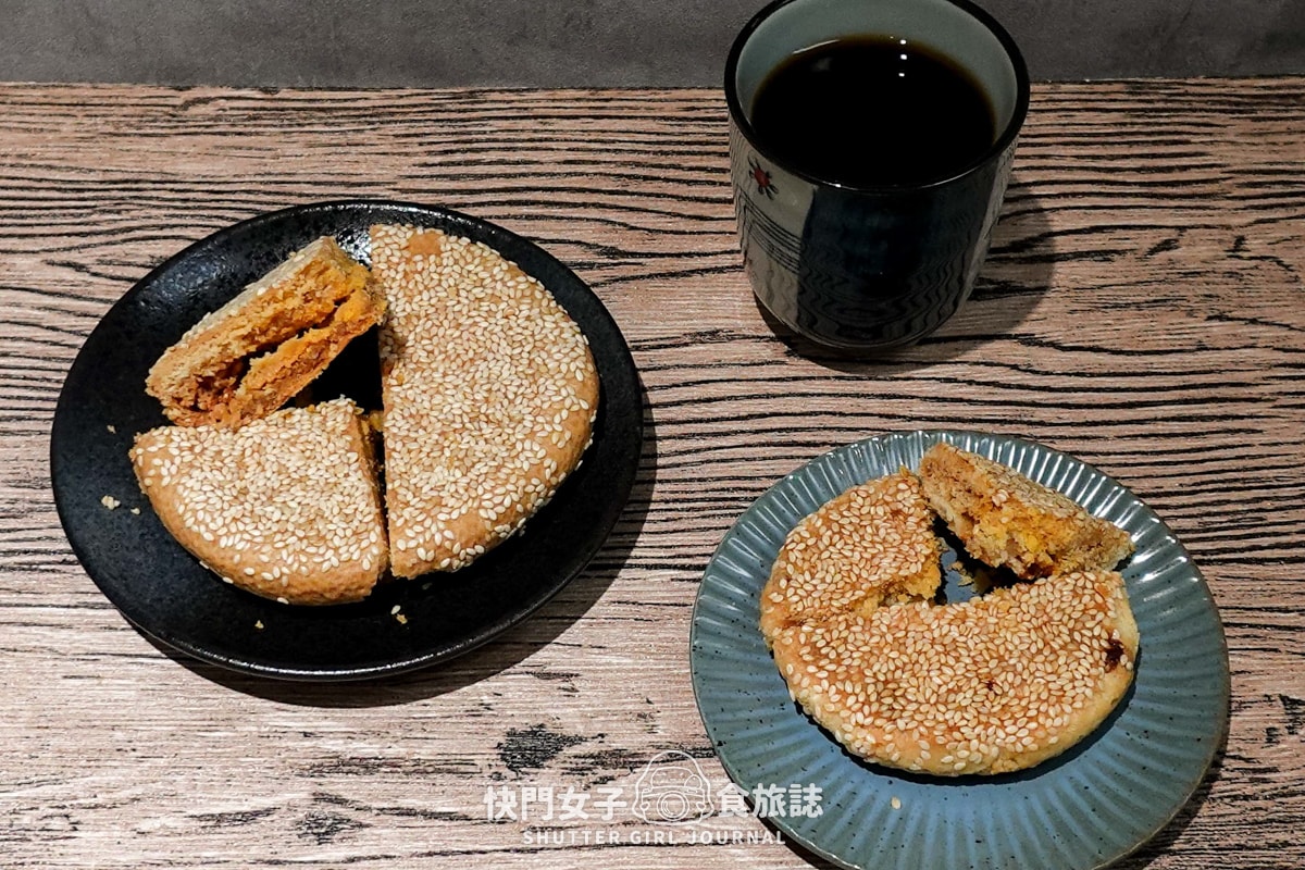 【新北 淡水區】開箱淡水知名餅店 新建成餅店 VS 三協成餅舖 芝麻蛋黃餅大PK - 第29張圖 【新北 淡水區】開箱淡水知名餅店 新建成餅店 VS 三協成餅舖 芝麻蛋黃餅大PK