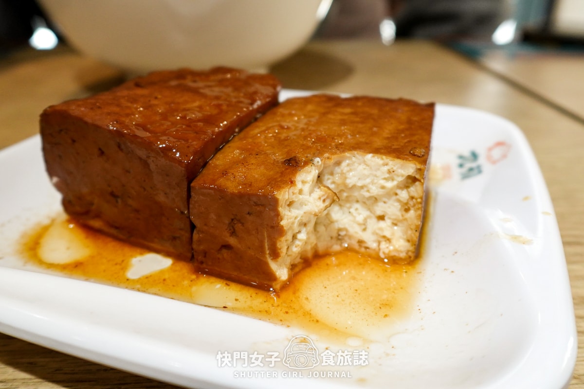 【新北 三重區】九初 x 流心脆皮煎餃 x 韭菜鮮肉 x 蜂蜜芥末煎餃 x 雙醬麵 - 第32張圖 【新北 三重區】九初 x 流心脆皮煎餃 x 韭菜鮮肉 x 蜂蜜芥末煎餃 x 雙醬麵