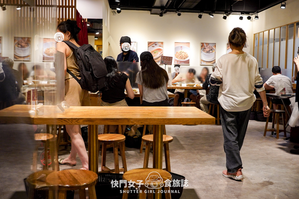 【台北 松山區】雙月 x 餐券享用干貝燉雞腿湯 x 招牌愛恨椒芝麵 x 油金魯肉飯 - 第6張圖 【台北 松山區】雙月 x 餐券享用干貝燉雞腿湯 x 招牌愛恨椒芝麵 x 油金魯肉飯