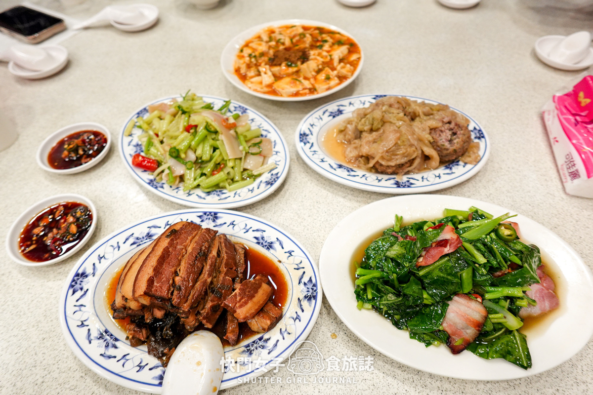 【台北 大安區】忠南飯館 x 便宜台菜 x 梅乾扣肉 x 鯉魚湯 - 第11張圖 【台北 大安區】忠南飯館 x 便宜台菜 x 梅乾扣肉 x 鯉魚湯