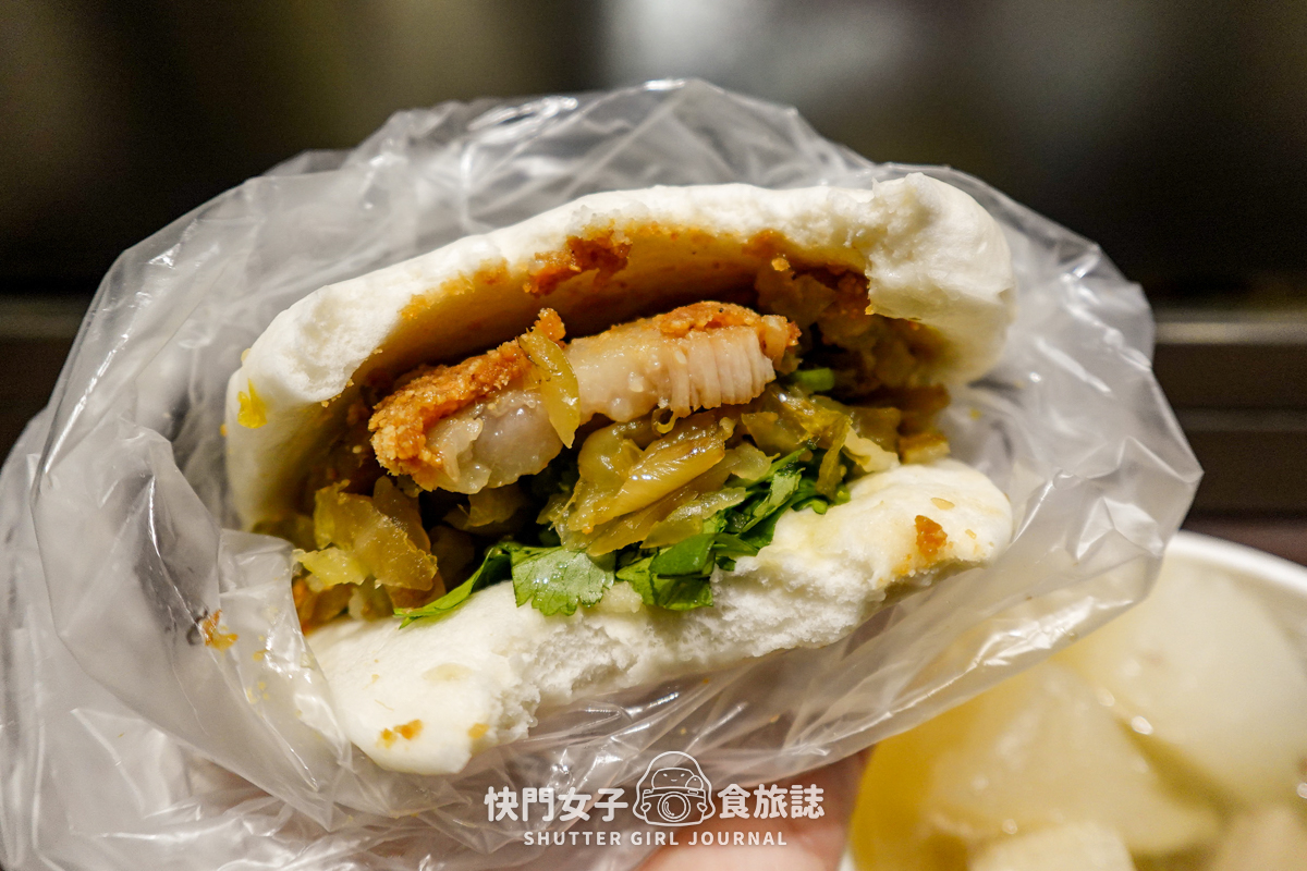 【台北 松山區】老翁家四神湯 x 知名排隊刈包店豬腳飯 x Q彈豬肚湯