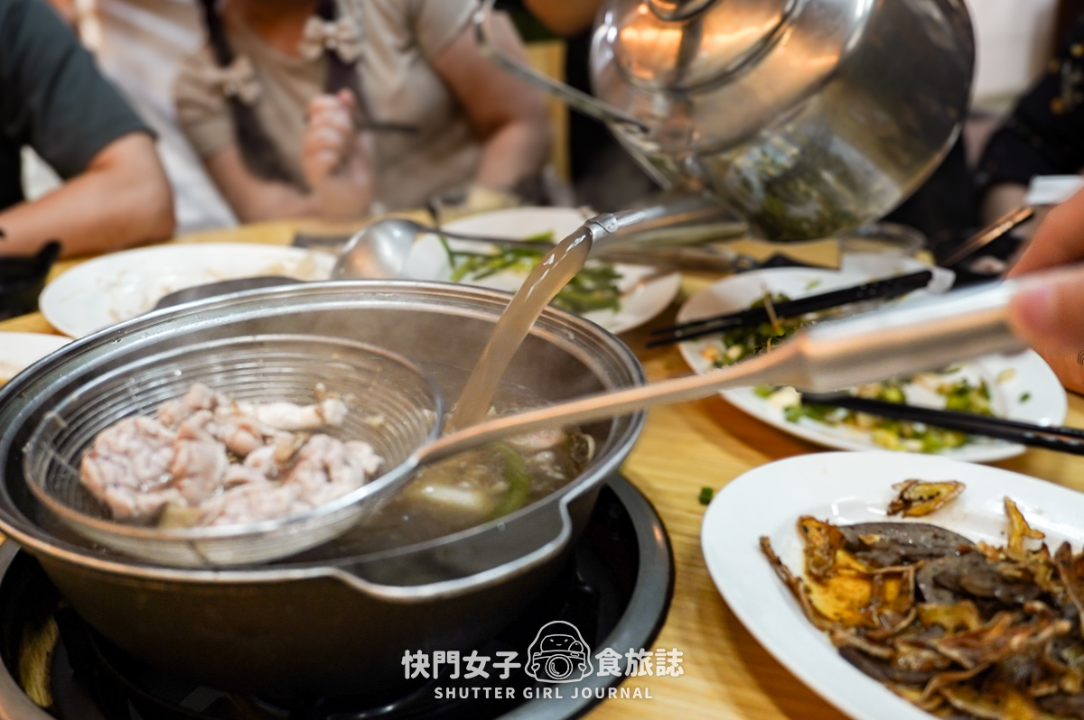 【彰化 溪湖鎮】阿秀羊肉爐 x 中藥羊肉湯頭 x 軟嫩羊三層肉 x 巨大羊龍骨 - 第14張圖 【彰化 溪湖鎮】阿秀羊肉爐 x 中藥羊肉湯頭 x 軟嫩羊三層肉 x 巨大羊龍骨