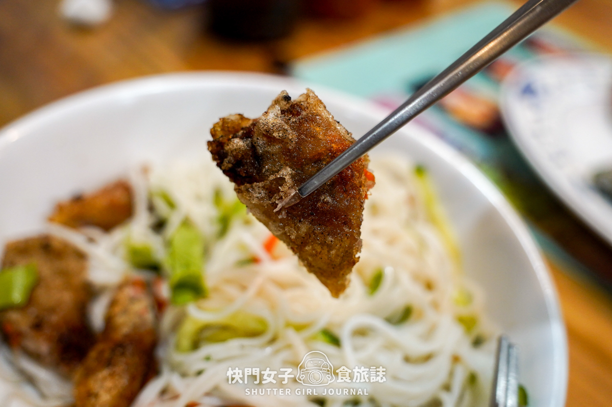 【澎湖 七美鄉】七美越南大骨湯麵 x 很台式的越南雞蛋麵 x 限量蝦春捲 - 第13張圖 【澎湖 七美鄉】七美越南大骨湯麵 x 很台式的越南雞蛋麵 x 限量蝦春捲