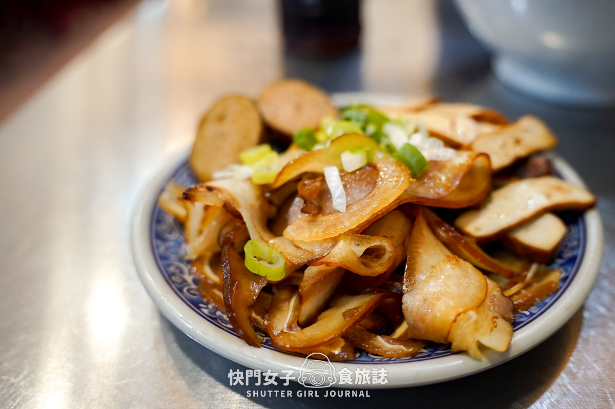 【澎湖 馬公市】曾記滿福堂擔仔麵 x 招牌擔仔麵加蛋 x 綜合滷味拼盤