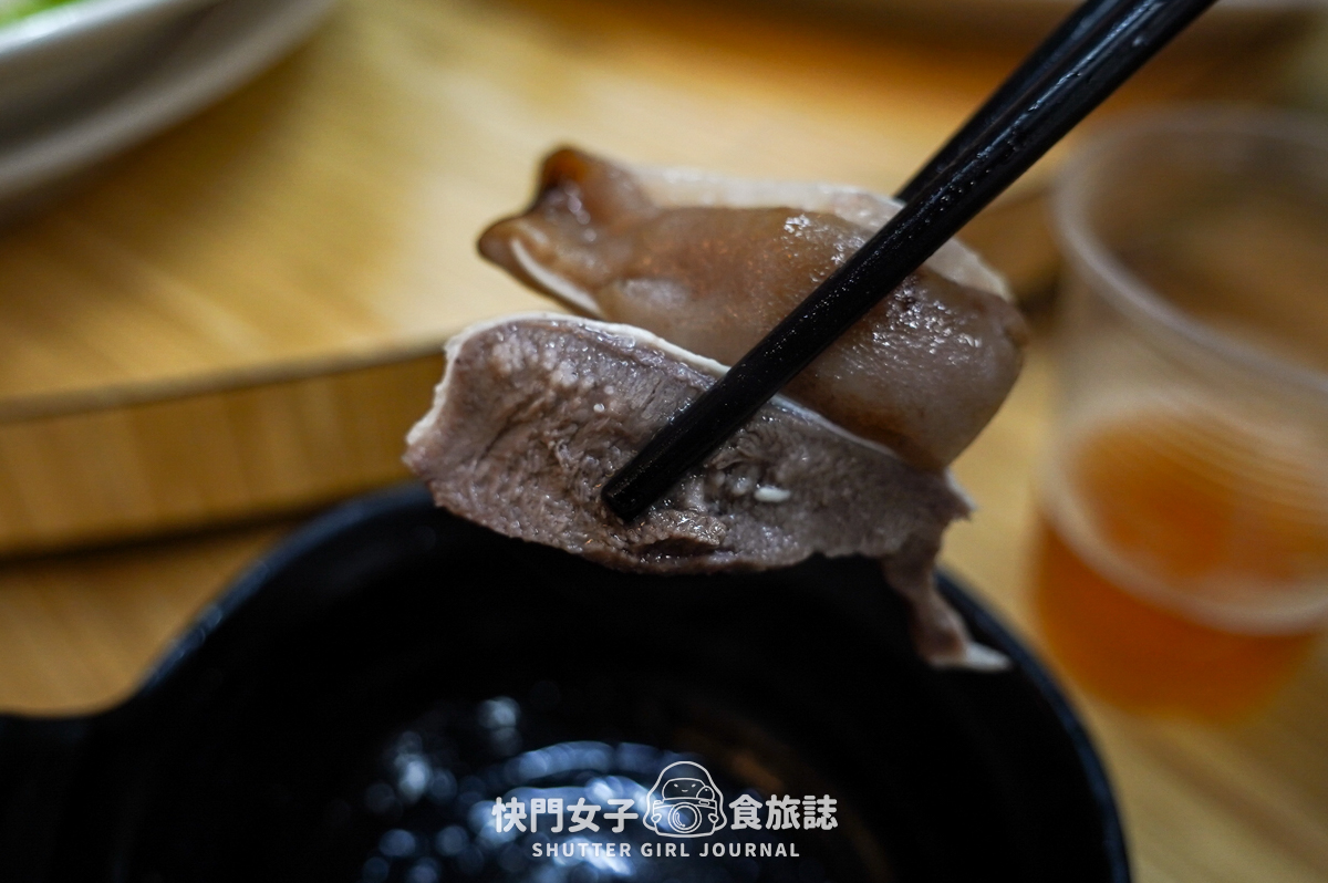 【彰化 溪湖鎮】阿秀羊肉爐 x 中藥羊肉湯頭 x 軟嫩羊三層肉 x 巨大羊龍骨 - 第16張圖 【彰化 溪湖鎮】阿秀羊肉爐 x 中藥羊肉湯頭 x 軟嫩羊三層肉 x 巨大羊龍骨