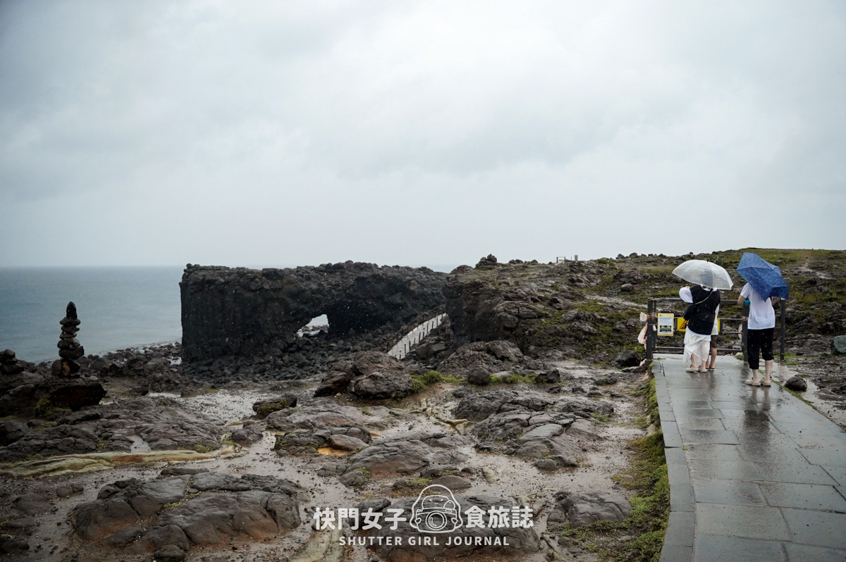 【澎湖 西嶼鄉】小門地質探索館 x 恐龍化石與玄武岩介紹 x 鬼斧神工鯨魚洞