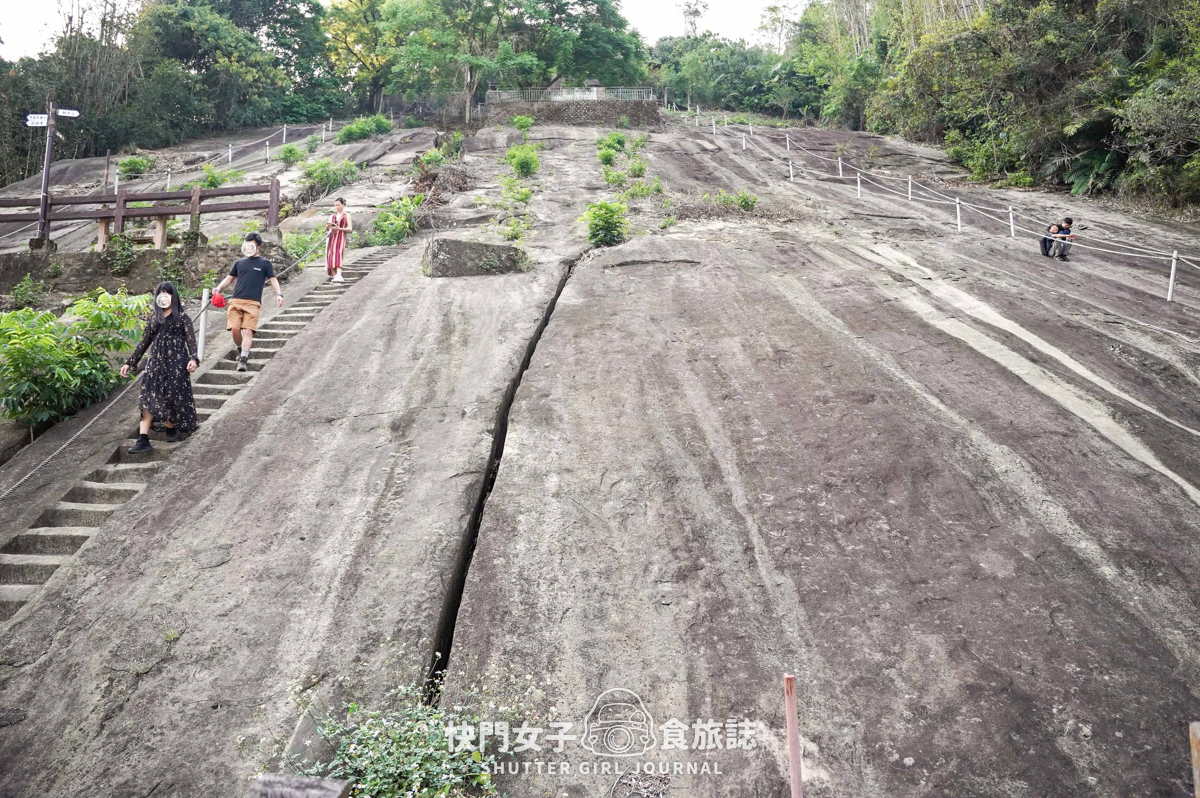 【雲林 古坑鄉】峭壁雄風 x 持明寺旁的迷你攀岩場 x 45度傾斜石壁