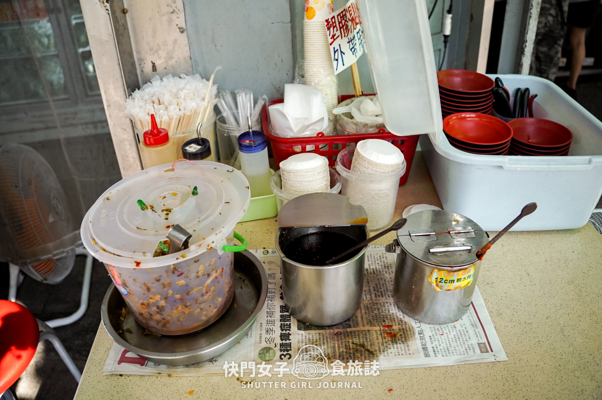 【台北 北投區】吳家牛肉麵店 x 北投人氣排隊名店 x 牛三寶 x 鮮蝦餛飩