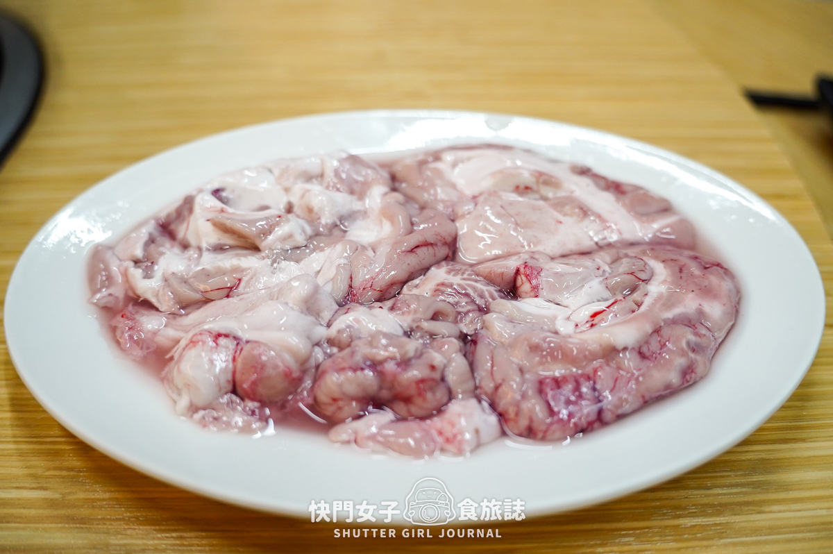 【彰化 溪湖鎮】阿秀羊肉爐 x 中藥羊肉湯頭 x 軟嫩羊三層肉 x 巨大羊龍骨 - 第23張圖 【彰化 溪湖鎮】阿秀羊肉爐 x 中藥羊肉湯頭 x 軟嫩羊三層肉 x 巨大羊龍骨