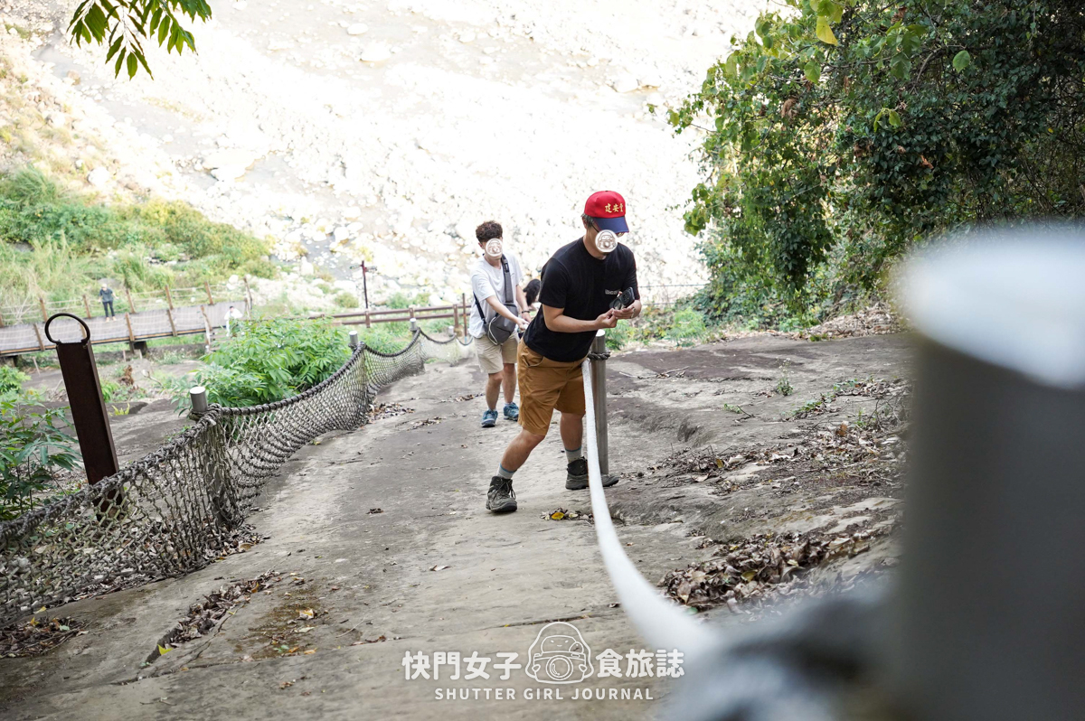 【雲林 古坑鄉】峭壁雄風 x 持明寺旁的迷你攀岩場 x 45度傾斜石壁