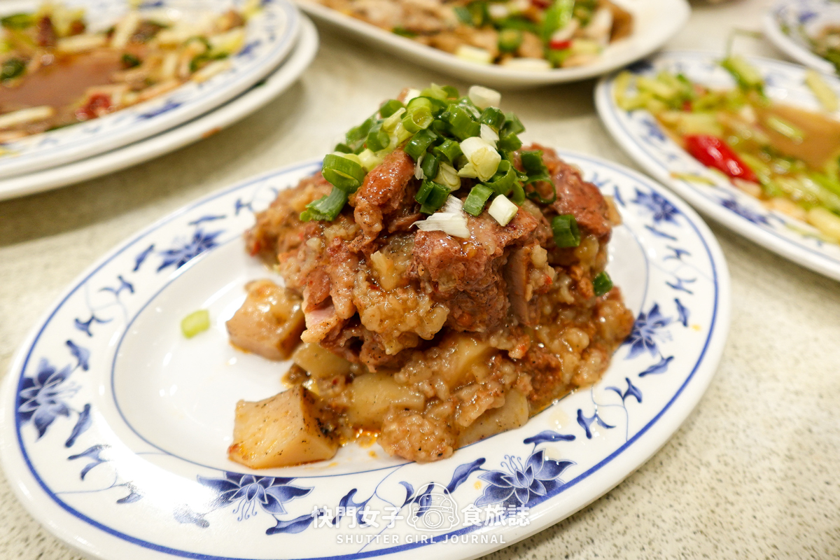 【台北 大安區】忠南飯館 x 便宜台菜 x 梅乾扣肉 x 鯉魚湯 - 第26張圖 【台北 大安區】忠南飯館 x 便宜台菜 x 梅乾扣肉 x 鯉魚湯