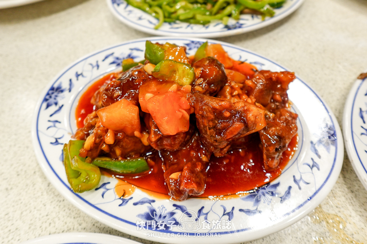【台北 大安區】忠南飯館 x 便宜台菜 x 梅乾扣肉 x 鯉魚湯 - 第27張圖 【台北 大安區】忠南飯館 x 便宜台菜 x 梅乾扣肉 x 鯉魚湯
