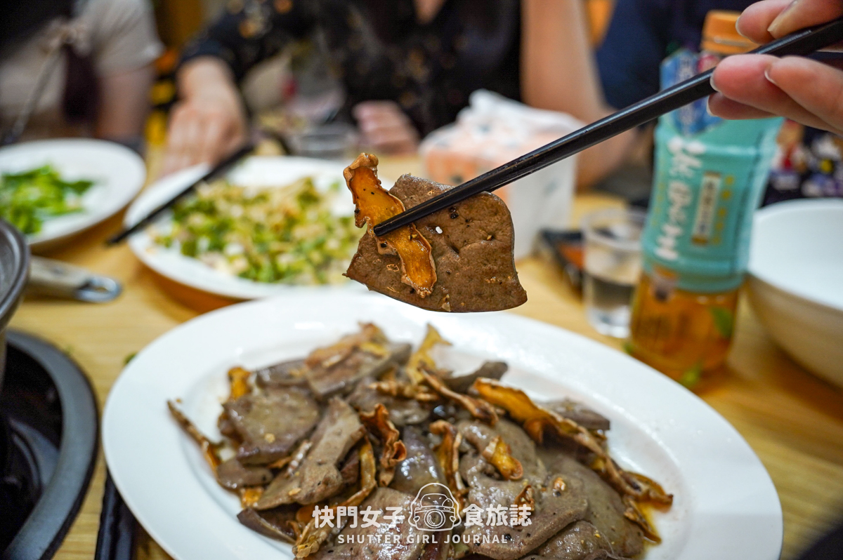 【彰化 溪湖鎮】阿秀羊肉爐 x 中藥羊肉湯頭 x 軟嫩羊三層肉 x 巨大羊龍骨 - 第30張圖 【彰化 溪湖鎮】阿秀羊肉爐 x 中藥羊肉湯頭 x 軟嫩羊三層肉 x 巨大羊龍骨