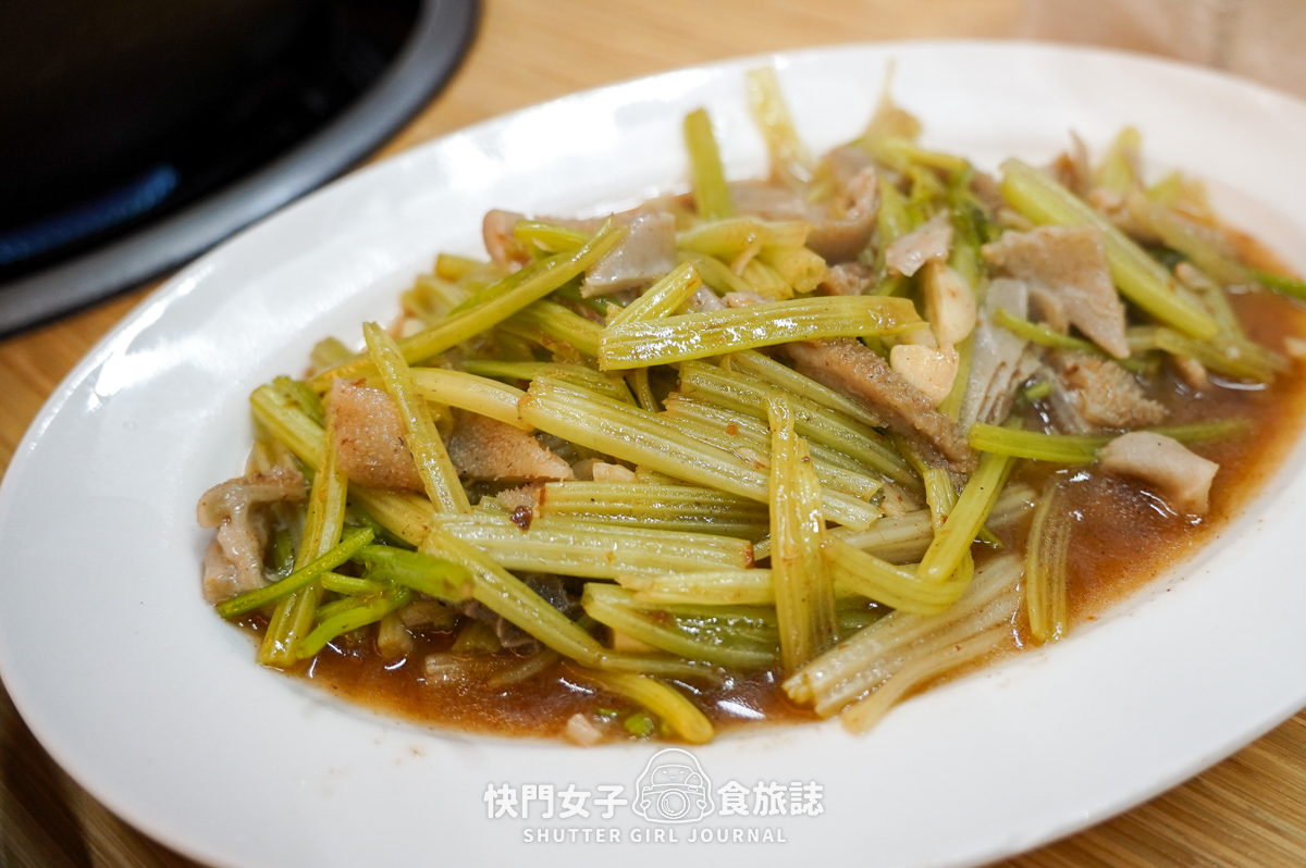 【彰化 溪湖鎮】阿秀羊肉爐 x 中藥羊肉湯頭 x 軟嫩羊三層肉 x 巨大羊龍骨 - 第35張圖 【彰化 溪湖鎮】阿秀羊肉爐 x 中藥羊肉湯頭 x 軟嫩羊三層肉 x 巨大羊龍骨