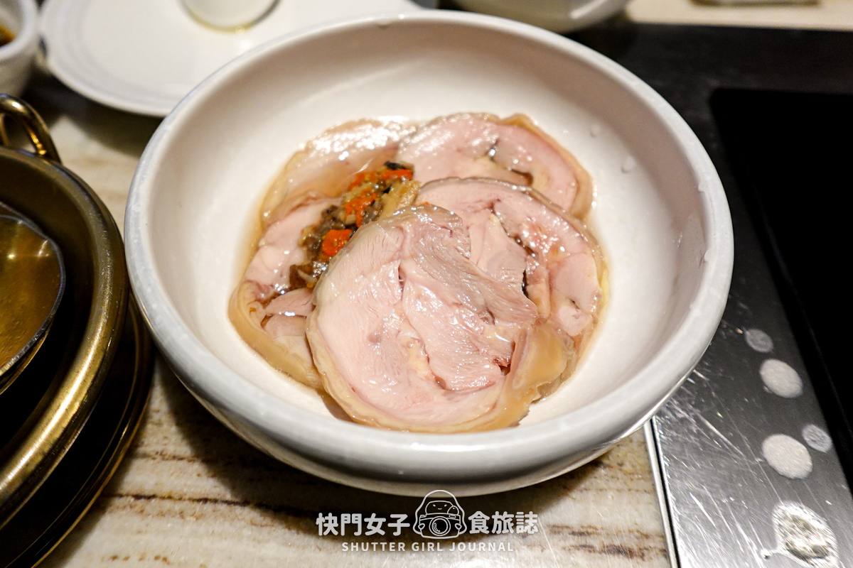 【台北大安區】如嬌花膠雞鍋物 x 沒有預定就吃不到的黃金花膠雞湯鍋 x 台北頂級雞湯 - 第36張圖 【台北大安區】如嬌花膠雞鍋物 x 沒有預定就吃不到的黃金花膠雞湯鍋 x 台北頂級雞湯