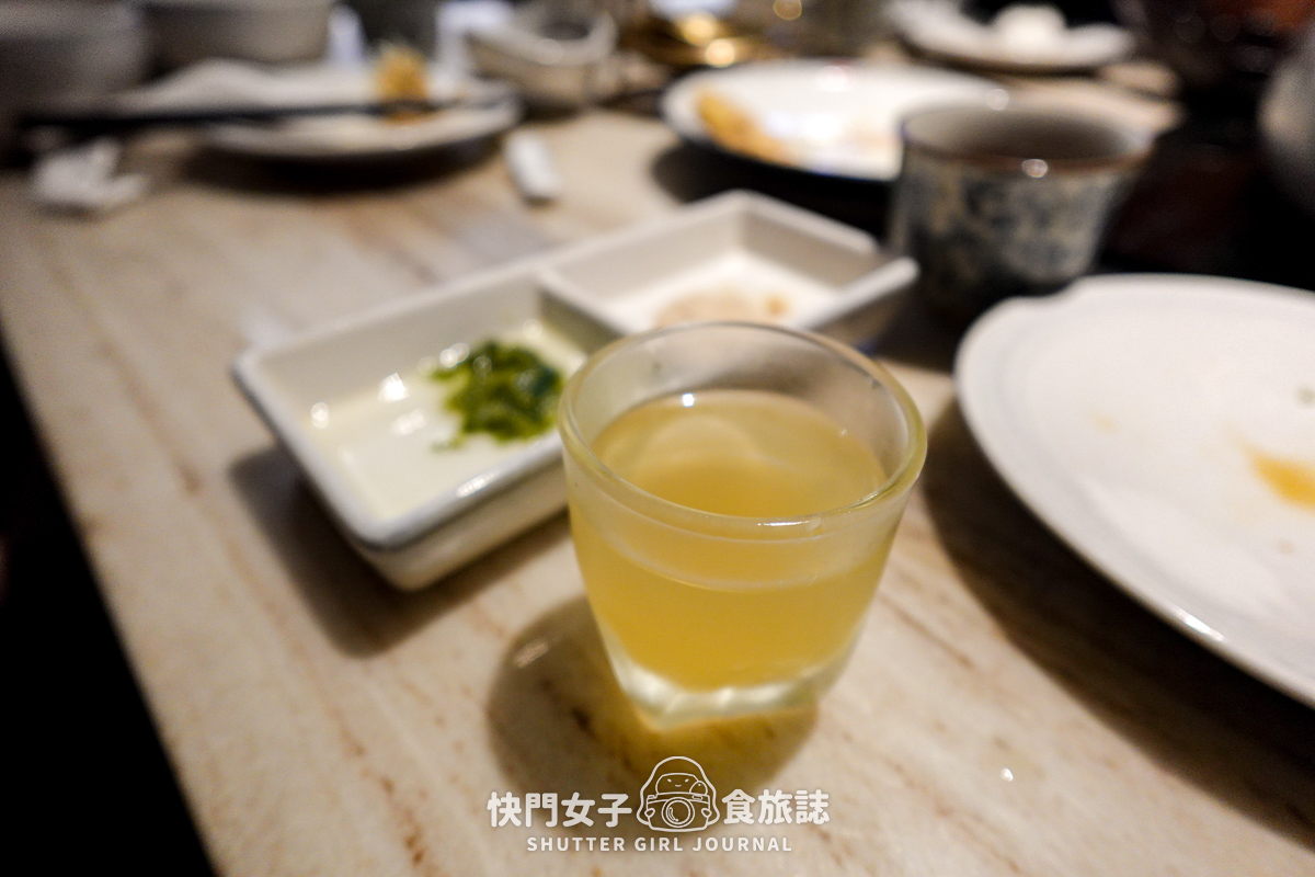 【台北大安區】如嬌花膠雞鍋物 x 沒有預定就吃不到的黃金花膠雞湯鍋 x 台北頂級雞湯 - 第38張圖 【台北大安區】如嬌花膠雞鍋物 x 沒有預定就吃不到的黃金花膠雞湯鍋 x 台北頂級雞湯