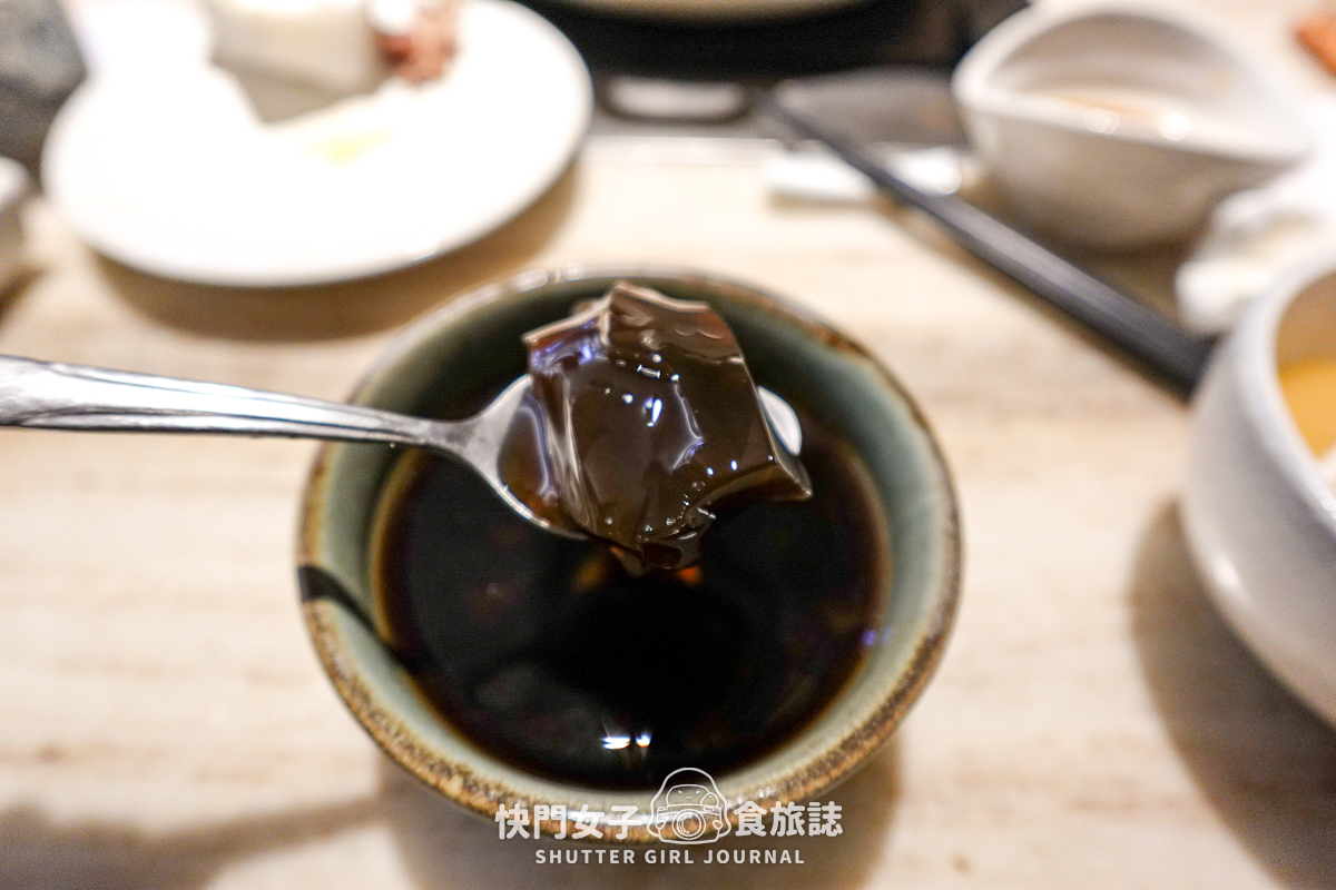 【台北大安區】如嬌花膠雞鍋物 x 沒有預定就吃不到的黃金花膠雞湯鍋 x 台北頂級雞湯 - 第39張圖 【台北大安區】如嬌花膠雞鍋物 x 沒有預定就吃不到的黃金花膠雞湯鍋 x 台北頂級雞湯