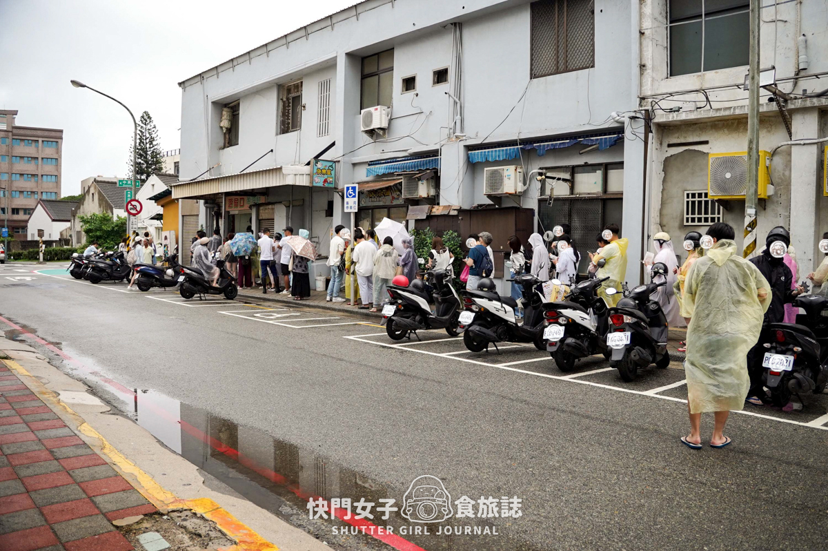 【澎湖 】遊局口蔥油餅 x 馬公熱門排隊美食 x 超酥脆小黃瓜起司蔥油餅 - 第5張圖 【澎湖 】遊局口蔥油餅 x 馬公熱門排隊美食 x 超酥脆小黃瓜起司蔥油餅
