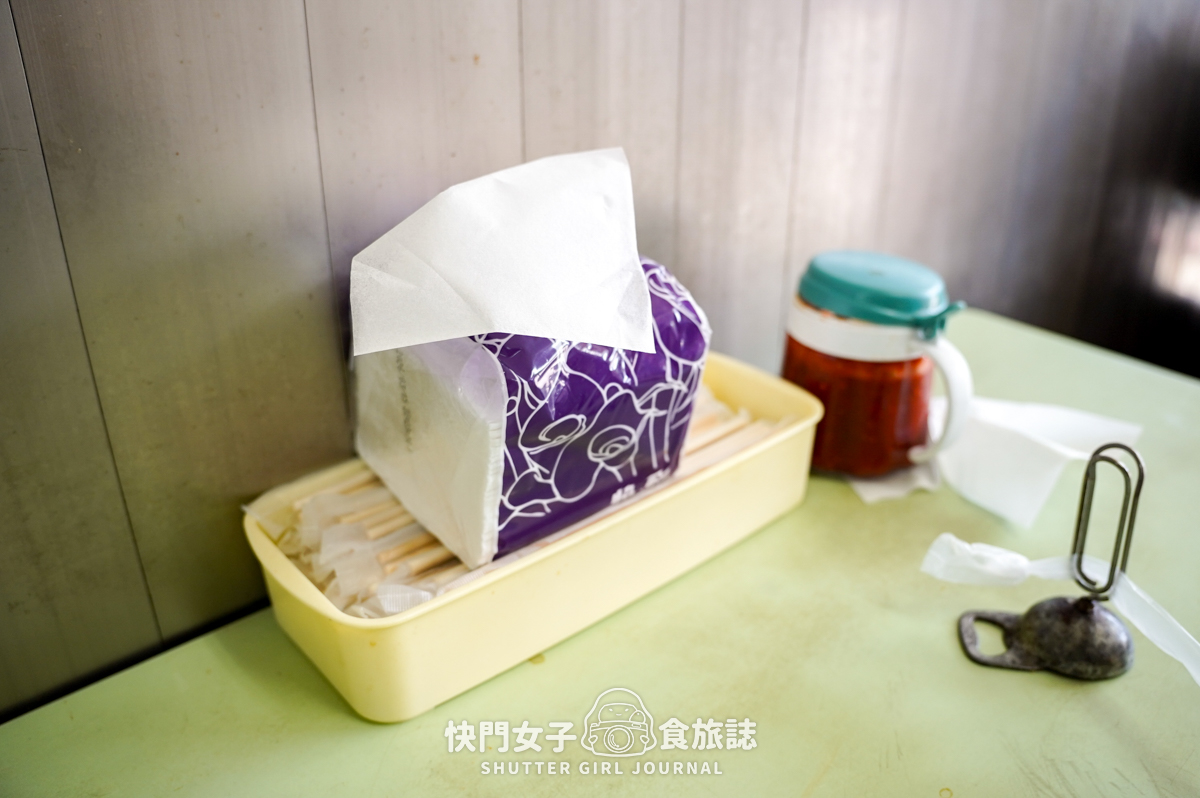 【台北 北投區】吳家牛肉麵店 x 北投人氣排隊名店 x 牛三寶 x 鮮蝦餛飩