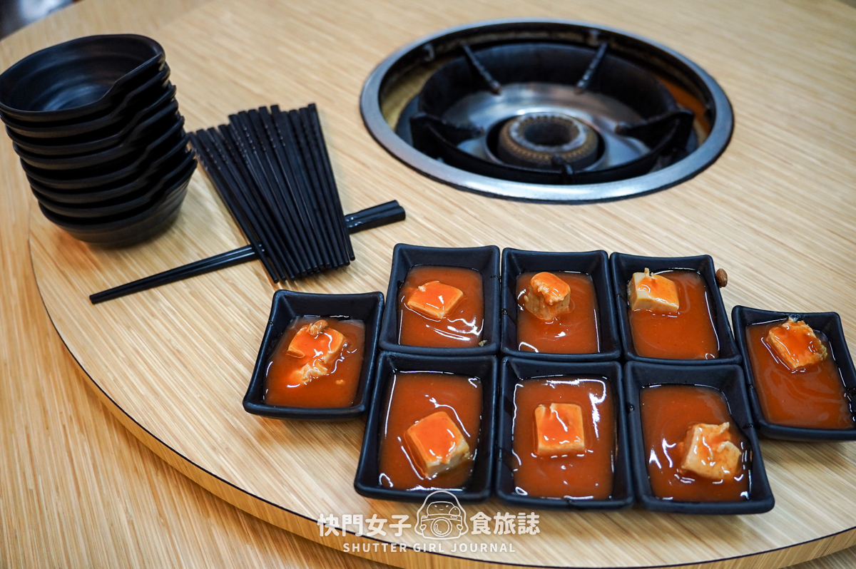 【彰化 溪湖鎮】阿秀羊肉爐 x 中藥羊肉湯頭 x 軟嫩羊三層肉 x 巨大羊龍骨 - 第8張圖 【彰化 溪湖鎮】阿秀羊肉爐 x 中藥羊肉湯頭 x 軟嫩羊三層肉 x 巨大羊龍骨