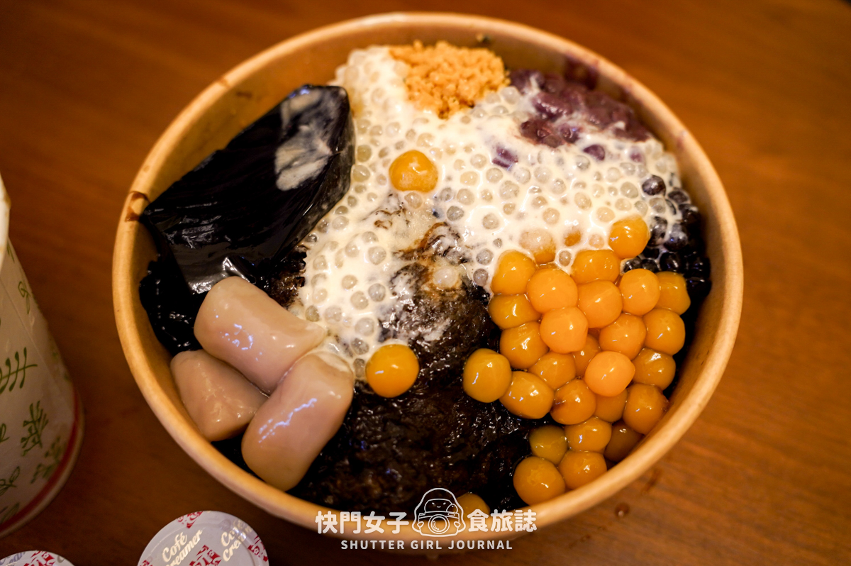【澎湖 馬公市】玉冠嫩仙草 x 有仙草絲的超消暑仙草刨冰 x 開箱限定仙人掌乖乖