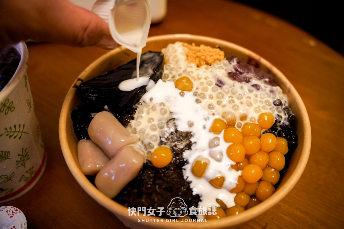 【澎湖 馬公市】玉冠嫩仙草 x 有仙草絲的超消暑仙草刨冰 x 開箱限定仙人掌乖乖
