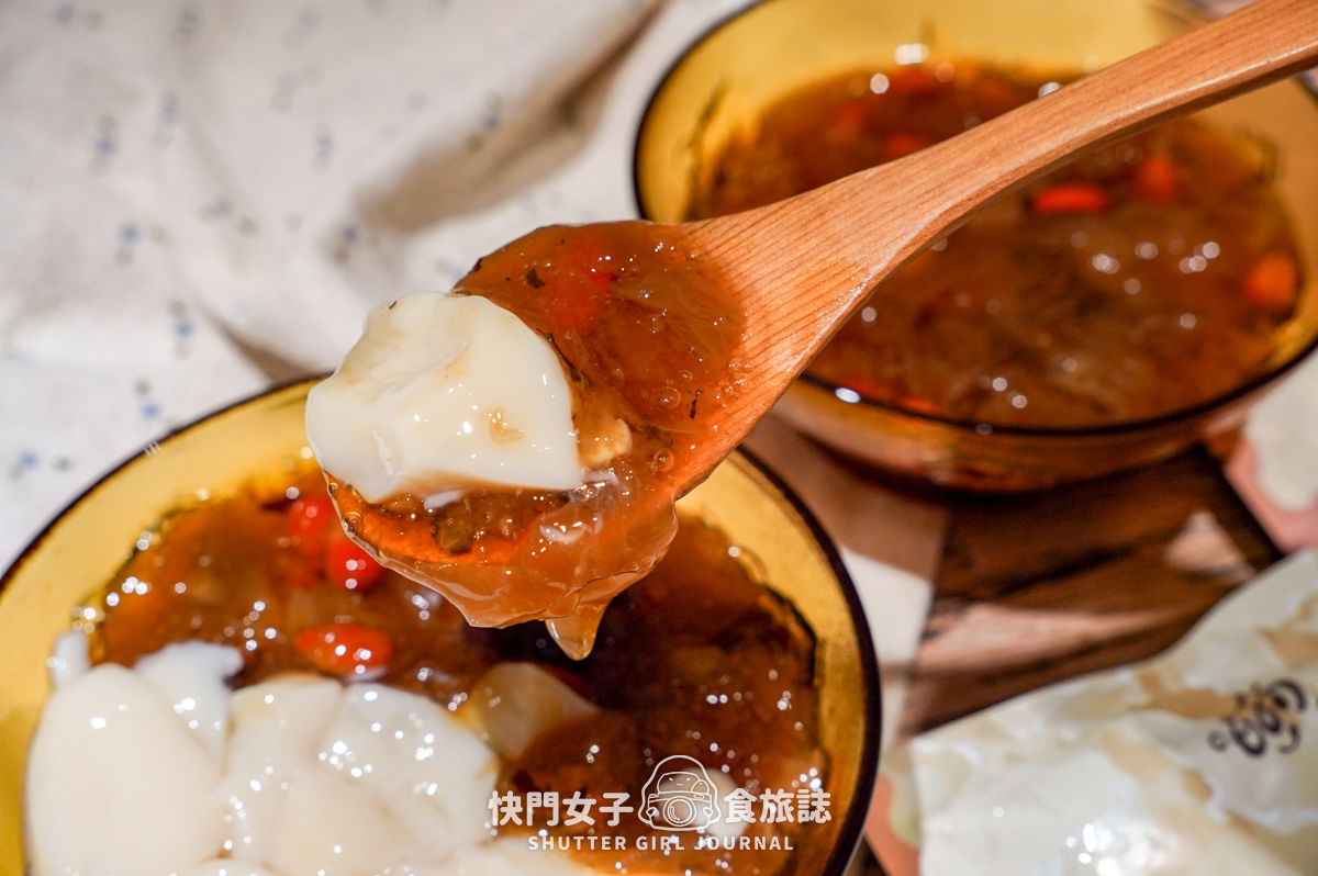 【燉銀耳羹】咱倆 Ourlulu燉銀耳羹開箱 x 低熱量濃郁銀耳 x 退冰即可食用超方便