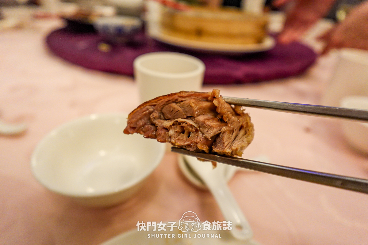 【台北 中正區】大三元酒樓 x 肥香烤鴨二吃 x 油淋脆皮雞 x 米其林一星服務超好