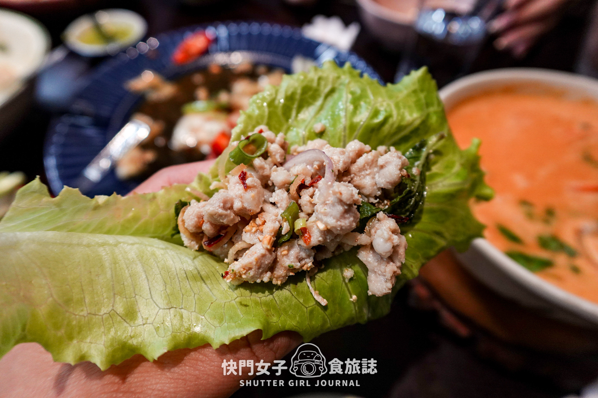 【高雄 苓雅區】泰元THAIYUAN x 米其林必比登推薦 x 綠咖哩雞 x 雞排炒河粉