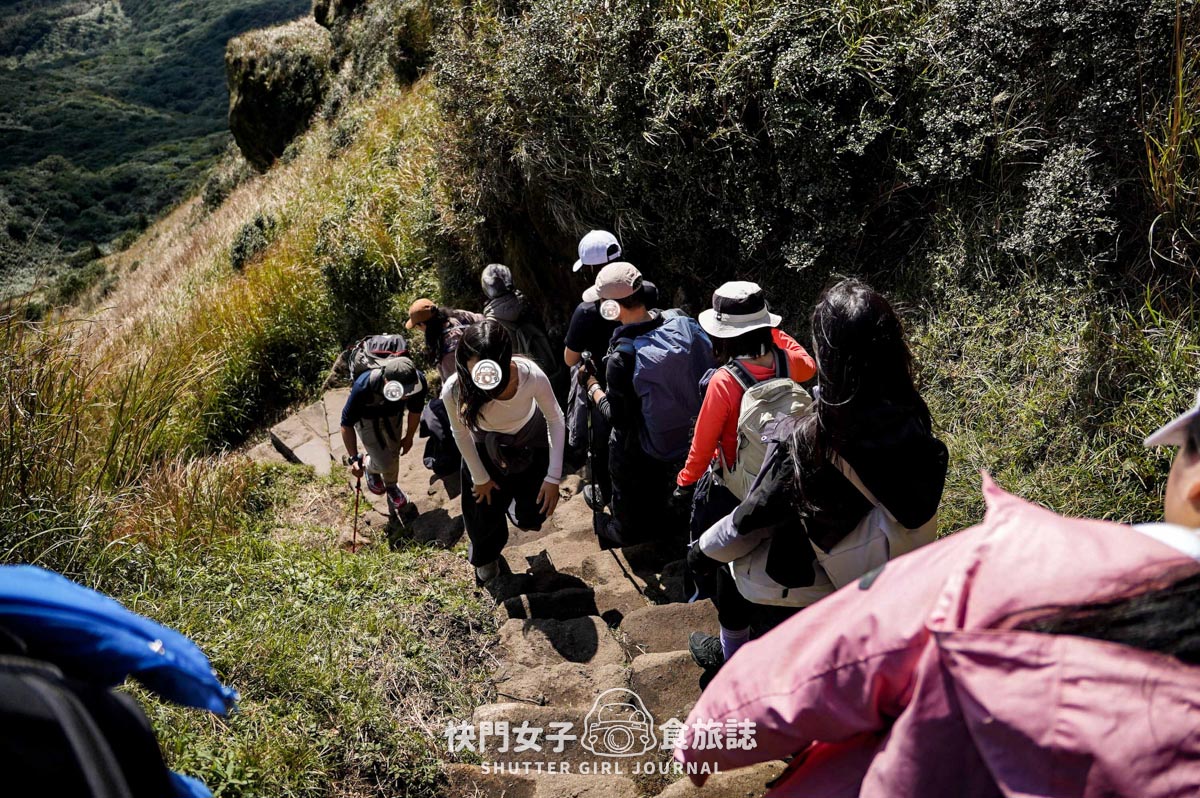 【台北大縱走第三段】台北最高峰七星山 x 橫跨擎天崗大草原 x 地形多變風景優美 - 第24張圖 【台北大縱走第三段】台北最高峰七星山 x 橫跨擎天崗大草原 x 地形多變風景優美