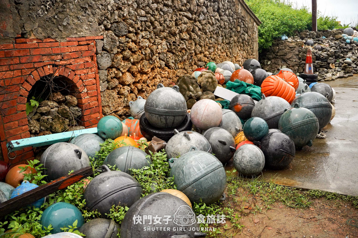 【澎湖 湖西鄉】菓葉灰窯旅遊資訊站 x 南寮古厝 x 南寮網美浮球秘境 - 第29張圖 【澎湖 湖西鄉】菓葉灰窯旅遊資訊站 x 南寮古厝 x 南寮網美浮球秘境