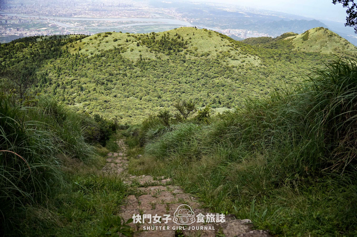 【台北大縱走第二段】挑戰拉繩攀爬大屯山連峰步道 x 欣賞竹子湖繡球花海