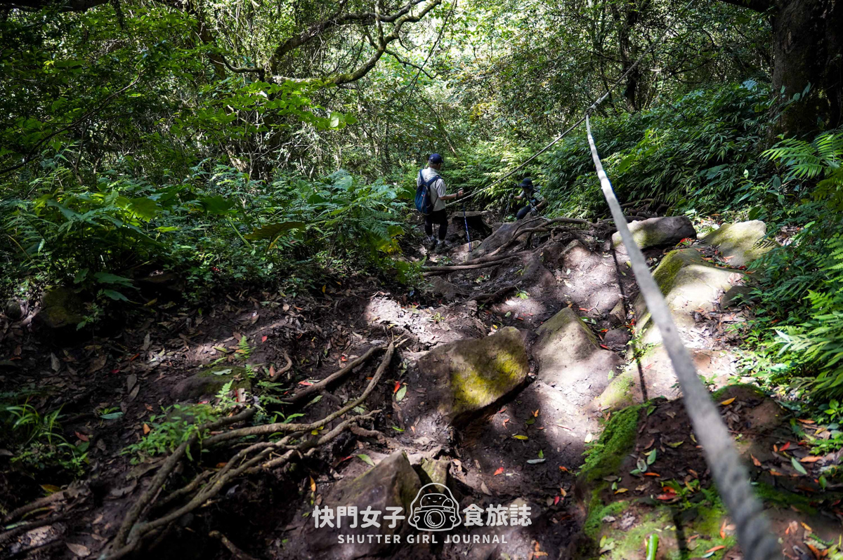【台北大縱走第二段】挑戰拉繩攀爬大屯山連峰步道 x 欣賞竹子湖繡球花海