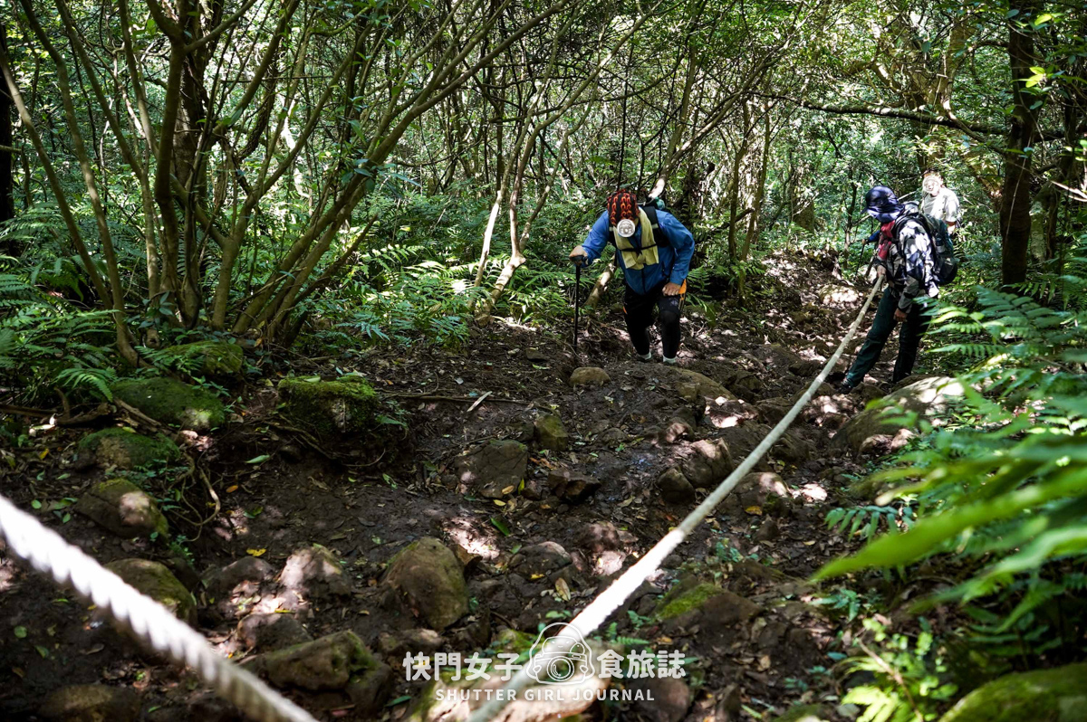 【台北大縱走第二段】挑戰拉繩攀爬大屯山連峰步道 x 欣賞竹子湖繡球花海