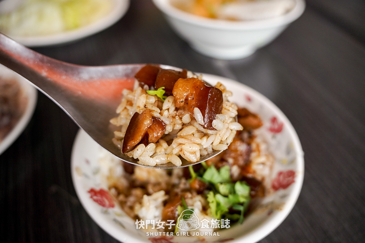 【台南 中西區】阿和肉燥飯 x 肥瘦綜合肉燥飯 x 油條魚肚湯 x 限量魚腸