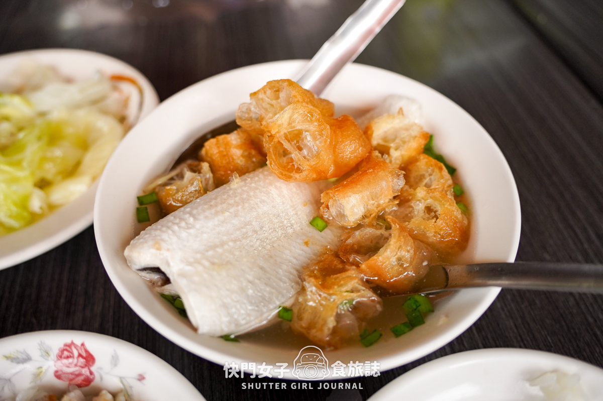 【台南 中西區】阿和肉燥飯 x 肥瘦綜合肉燥飯 x 油條魚肚湯 x 限量魚腸
