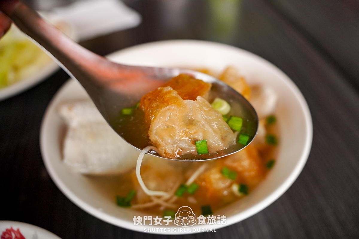 【台南 中西區】阿和肉燥飯 x 肥瘦綜合肉燥飯 x 油條魚肚湯 x 限量魚腸