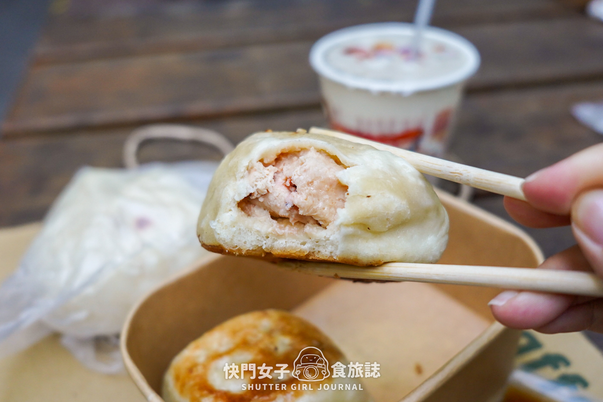 【台北 南港區】傳說水煎包 x 餡料超滿的人氣辣子雞丁煎包 x 鮮肉煎包 x 只販售早上的梅干扣肉包 - 第19張圖 【台北 南港區】傳說水煎包 x 餡料超滿的人氣辣子雞丁煎包 x 鮮肉煎包 x 只販售早上的梅干扣肉包